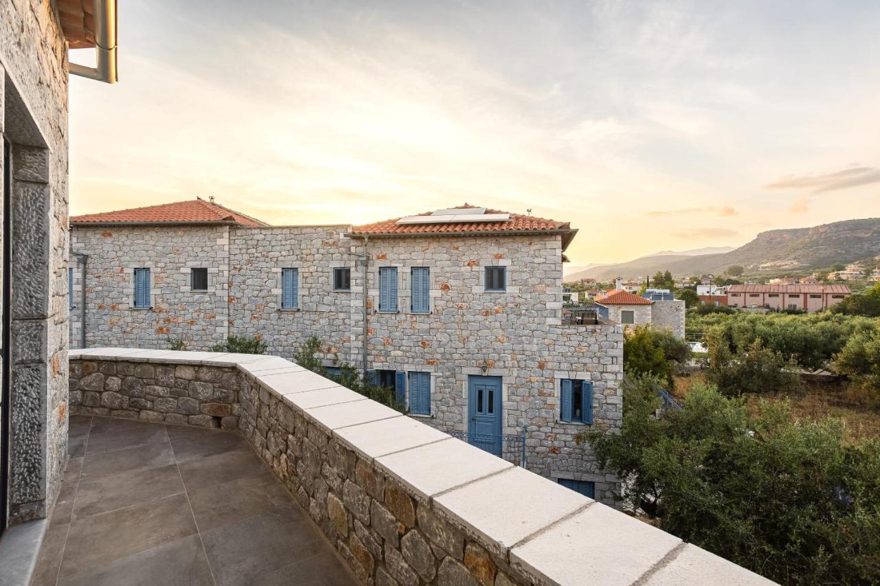 Apartment Mani Stone Built A Breath Away To The Sea