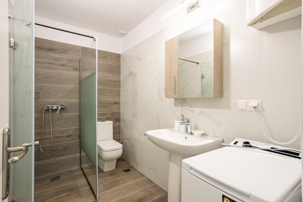 Mani Stone Built A Breath Away To The Sea Apartment *